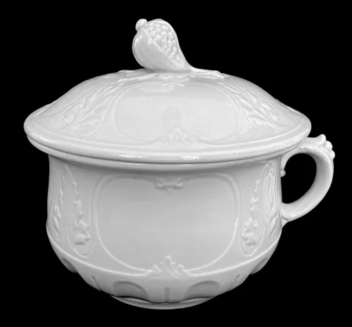 Asia Shape | G. Wooliscroft | Chamber Pot Base and Lid | Item | 001