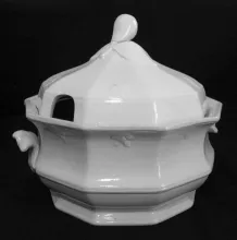 Arched Forget-Me-Not_Elsmore & Forster_Stew or Chowder Tureen Base and Lid_Item_001