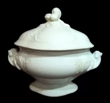 Berry Cluster | Jacob Furnival | Sauce or Soup Tureen Base and Lid | Item | 001