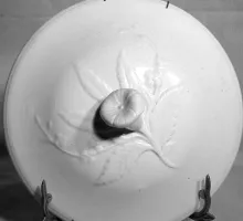 Forget-Me-Not_Unspecified_Chamber Pot Lid_Item_001