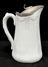 Framed Leaf_Livesley, Powell, & Co._Syrup Pitcher with Metal Lid_Item_001