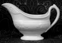 Fuchsia_Unspecified_Gravy Boat_Item_001