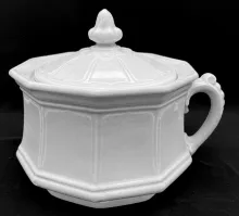 Girard Shape_Ridgway, Bates, & Co._Chamber Pot Base and Lid_Item_002