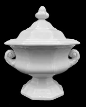 Girard Shape_Ridgway, Bates, & Co._Sauce or Soup Tureen Base and Lid_Item_001