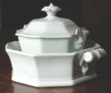 Gothic with Cameo_James Edwards_Butter Dish with Lid_Item_001