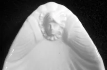 Gothic with Cameo_James Edwards_Relish Dish_Handle_004