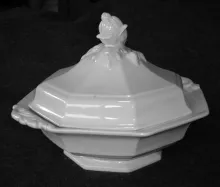 Gothic_Charles Meigh & Son_Vegetable Tureen Base and Lid_Item_001