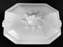 Gothic | Holland & Green (Late Harvey) | Sauce or Soup Tureen Base and Lid | Finial | 007