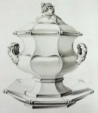 Gothic_John Ridgway & Co._Sauce or Soup Tureen Base, Lid, and Underplate_KewDrw_005