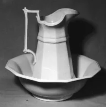 Gothic_T. J. & J. Mayer_Ewer and Wash Basin_Item_001