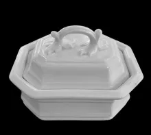 Gothic | Unspecified | Soap Box Base and Lid | Item | 001