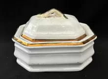 Grape Octagon | Livesley, Powell, & Co. | Soap Box Base, Lid, and Insert | DecItem | 001