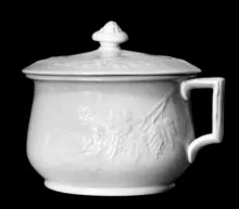 Grape Shape_Davenport (& Co.)_Chamber Pot Base and Lid_Item_001