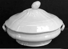 Hebe Shape_John Alcock_Vegetable Tureen Base and Lid_Item_001