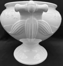 Lily Shape (Bordered Hyacinth)_W. Baker & Co._Sauce or Soup Tureen Base, Lid, and Underplate_Handle_002