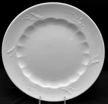 Lily of the Valley with Thumbprint_Jacob Furnival_Plate_Item_001