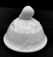 Lily of the Valley with Thumbprint_Jacob Furnival_Teapot or Coffee Pot Lid_Item_001