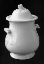 Maddock's Pear_John Maddock & Son(s) (& Co.)_Waste or Slop Jar Base and Lid_Item_002