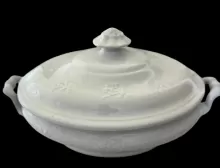 Mocho | T. & R. Boote (& Co.) | Vegetable Tureen Base and Lid | Item | 004