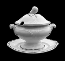Niagara Shape | Edward Walley | Sauce or Soup Tureen Base, Lid, and Underplate | DecItem | 001