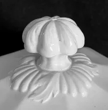 Ninevah_Mellor, Venables, & Co._Sauce or Soup Tureen Base, Lid, and Underplate_Finial_002