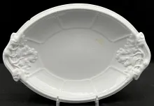 Paneled Grape_Jacob Furnival_Sauce or Soup Tureen Underplate_Item_001