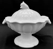 Paneled Lily_J. W. Pankhurst (& Co.)_Sauce or Soup Tureen Base and Lid_Item_002