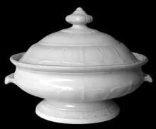 Pearl Sydenham_J. & G. Meakin_Vegetable Tureen Base and Lid_Item_002