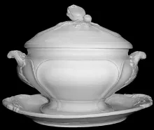 Quartered Rose | Jacob Furnival | Sauce or Soup Tureen Base, Lid, and Underplate | Item | 001