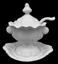 Sydenham Shape_T. & R. Boote (& Co.)_Sauce or Soup Tureen Base, Lid, Underplate, and Ladle_Item_004