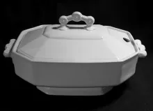 Unknown Tableware | Davenport (& Co.) | Sauce or Soup Tureen Base and Lid | Item | 001