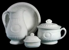 Victory Shape (Laurel Wreath) | Elsmore & Forster | Partial Toilet Set | Collection | 001