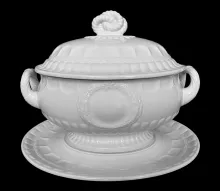 Victory Shape (Laurel Wreath) | Elsmore & Forster | Sauce or Soup Tureen Base, Lid and Underplate | Item | 002