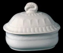 Victory Shape (Laurel Wreath) | Elsmore & Forster | Soap Box Base and Lid | Item | 001