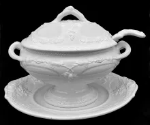 Vintage Shape_E. & C. Challinor_Sauce or Soup Tureen Base, Lid, Underplate, and Ladle_Item_001