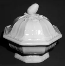 Wrapped Sydenham_Unspecified_Vegetable Tureen Base and Lid_Item_002