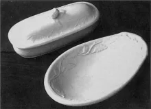 Wreath of Leaves_Burgess & Leigh_Relish Dish_Collection_001