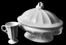 Mobile Shape | G. Bowers | Vegetable Tureen Base and Lid | Collection | 001